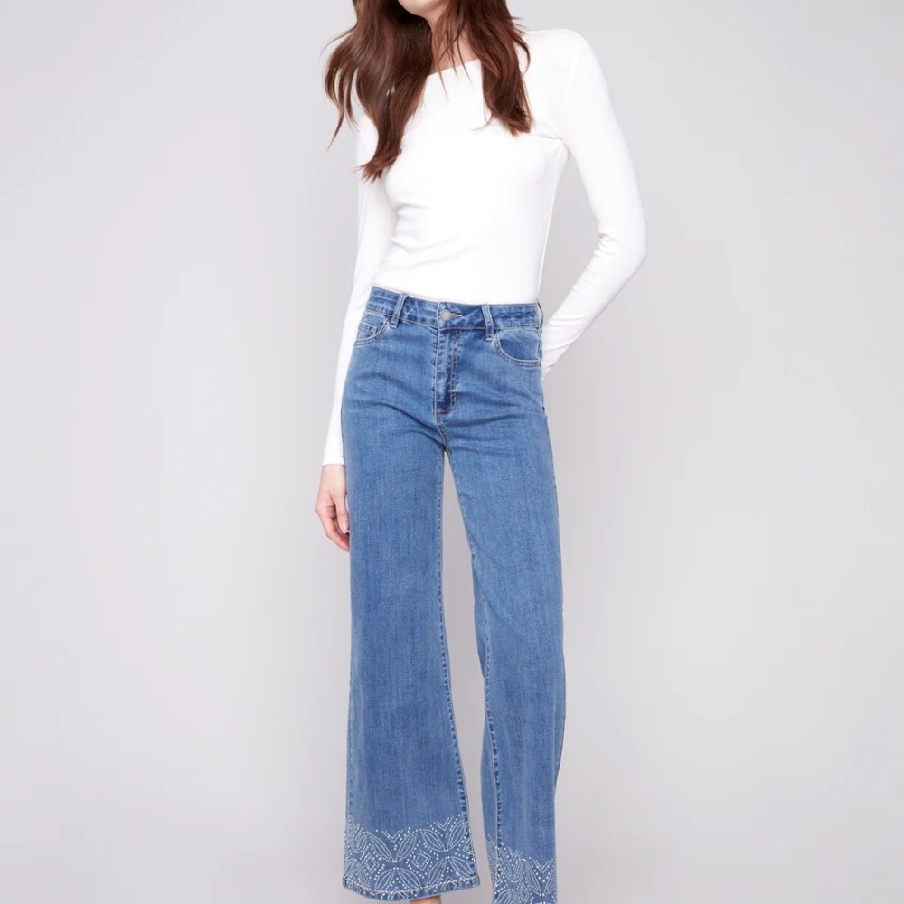 CHARLIE B Studded Hem Wide Leg Women's Denim 8